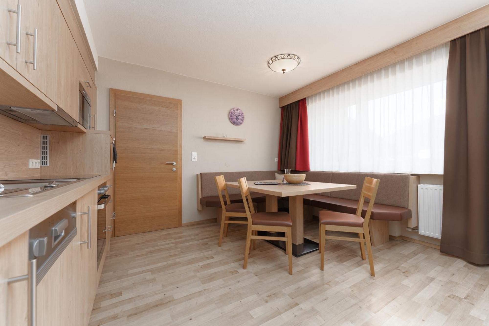 Appartement Oskar Сьолден Екстериор снимка