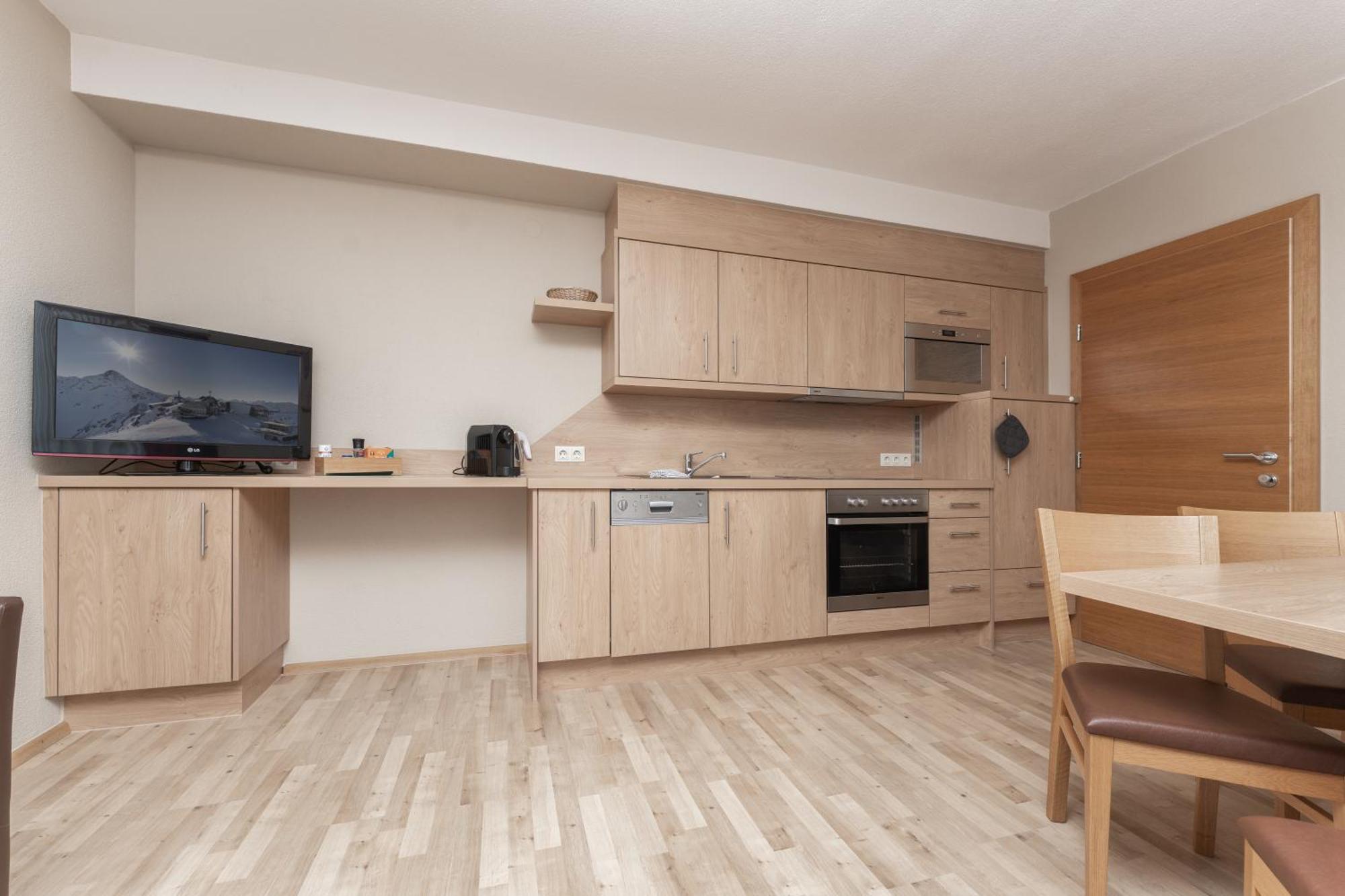 Appartement Oskar Сьолден Екстериор снимка