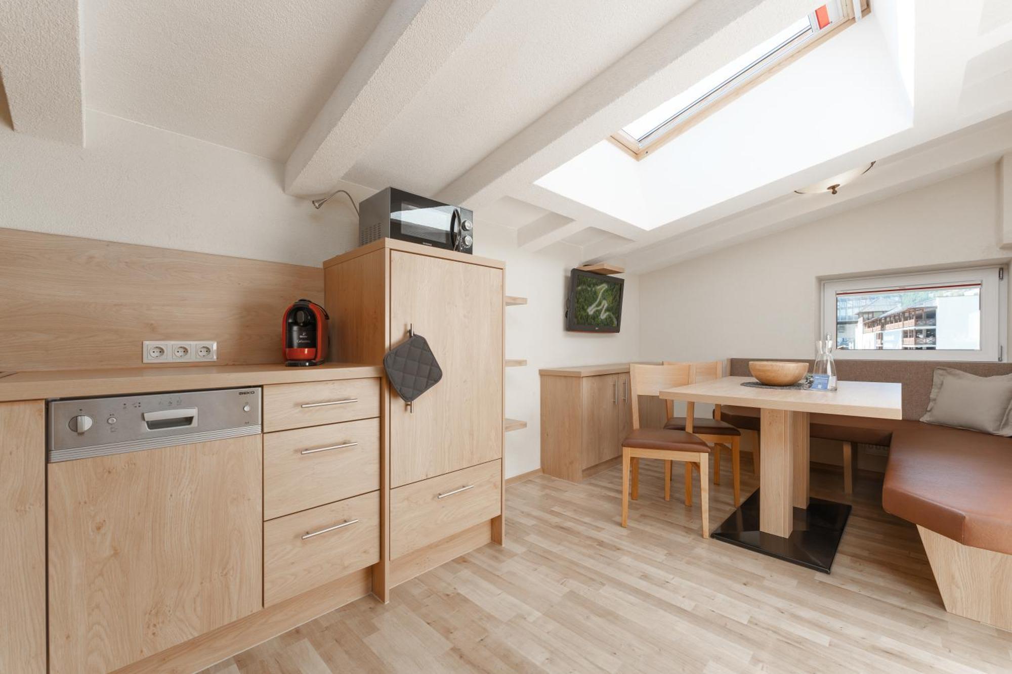 Appartement Oskar Сьолден Екстериор снимка